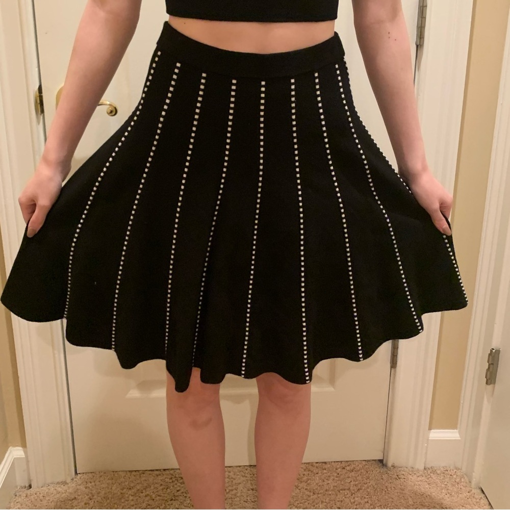 SAKS FIFTH AVENUE Black Knit Sweater Skirt